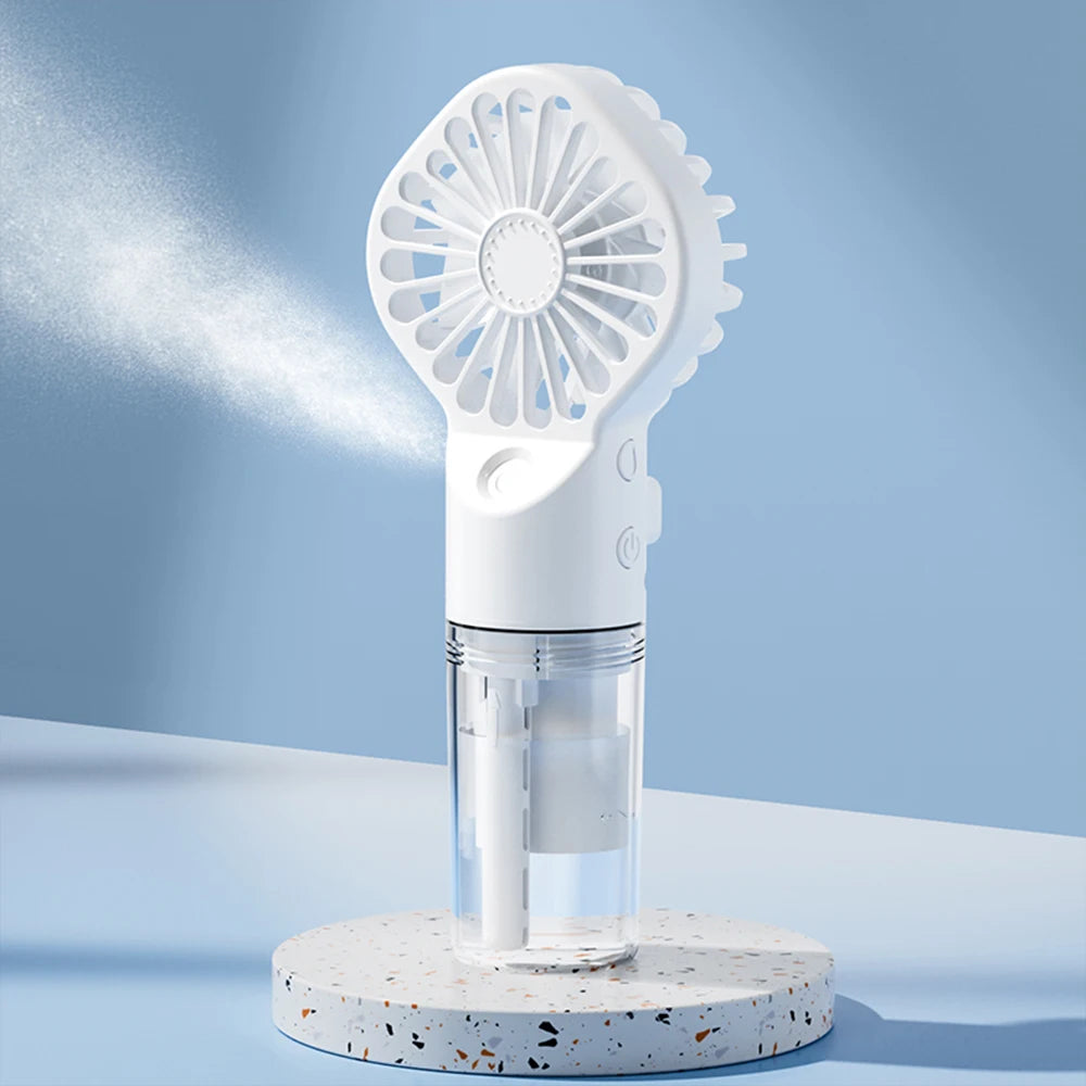 Mini ventilateur avec brumisateur intégré